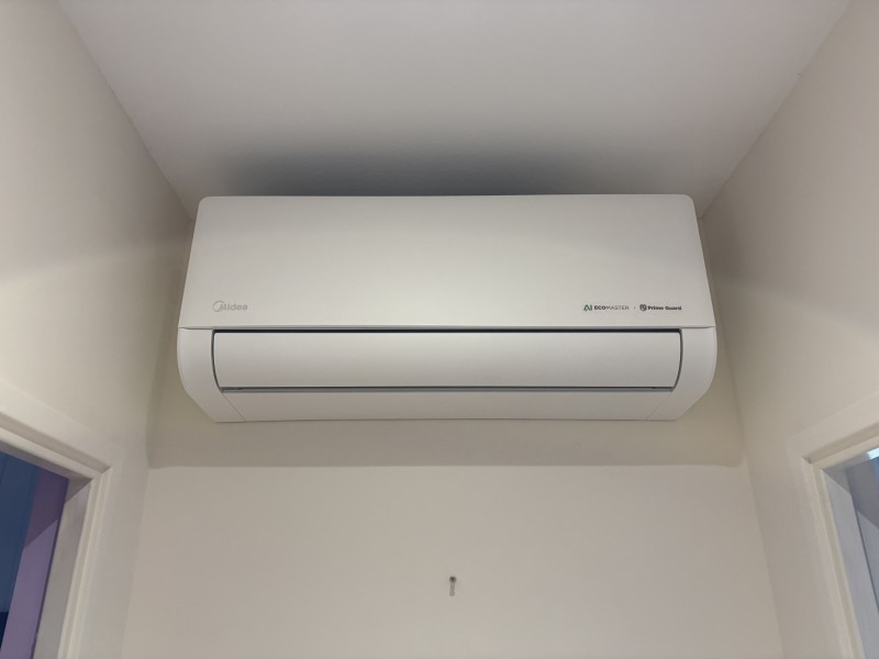 pose de deux mono split Midea sur st Médard en jalles 33