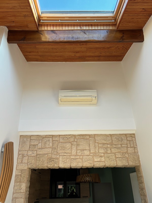 Entretien de plusieurs système de climatisation pour une maison à Saint Caprais de Bordeaux dans l'Entre Deux Mers