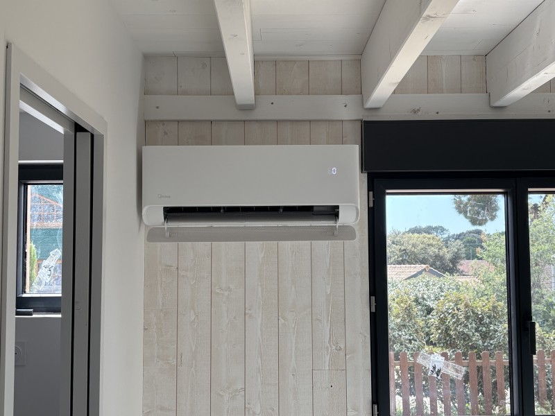 pose d’un multisplit midea sur le verdon sur mer 