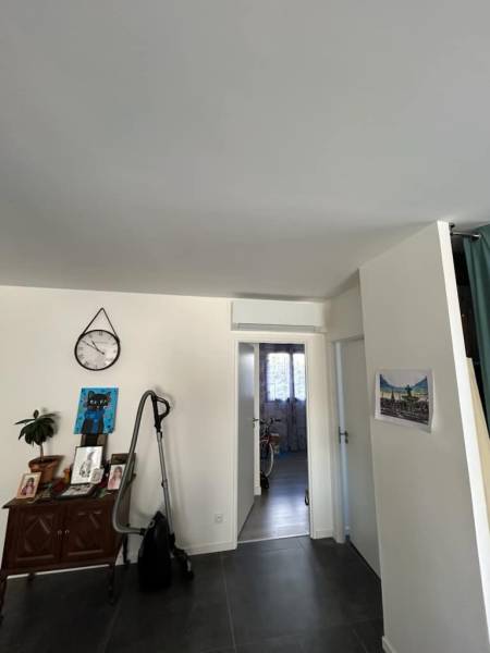Déplacement d’un groupe de climatisation Daikin et pose de deux split Heiwa pour une maison à Cenac