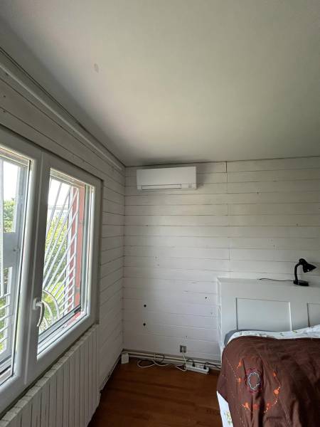 Pose d'un multisplit Mitsubishi pour un particulier sur Carignan de Bordeaux