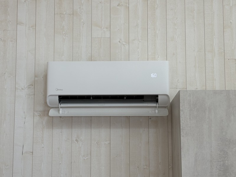 pose d’un multisplit midea sur le verdon sur mer 