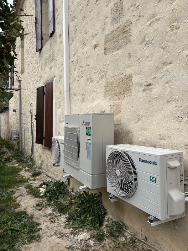 pose dun gainable Mitsubishi sur la commune de Jugazan 33